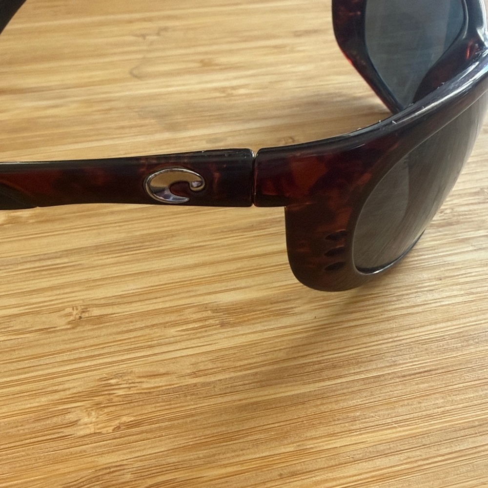 Costa Tortoise Fathom Sunglasses with Black Lenses With Hard Zipper Costa Case